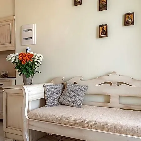 Pandora Aparthotel 3*
