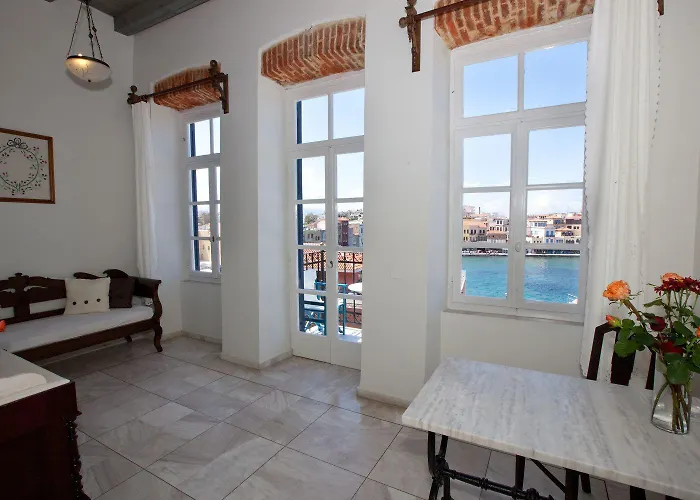 מלון דירות Pandora 4*