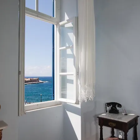 Lägenhetshotell Pandora 4*