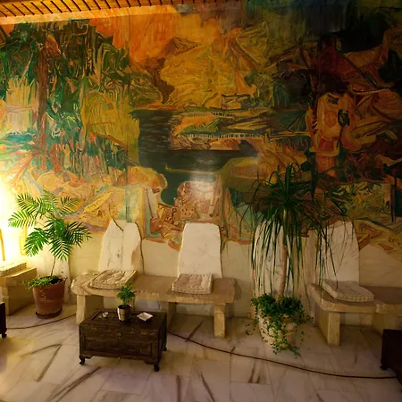 Lägenhetshotell Pandora 4*