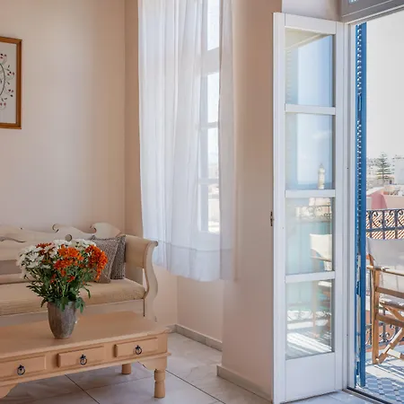 Lägenhetshotell Pandora 4*